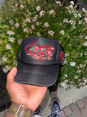 SE1F LOVE CLUB TRUCKER HAT